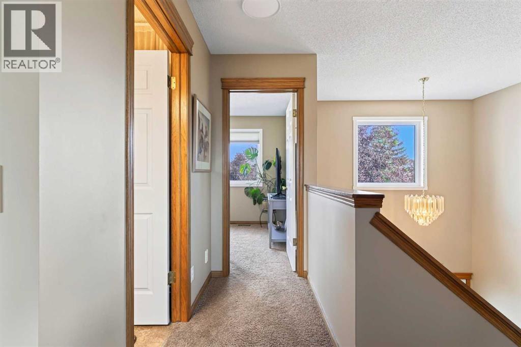30 Somerset Court Sw, Calgary, Alberta  T2Y 3H4 - Photo 24 - A2339713