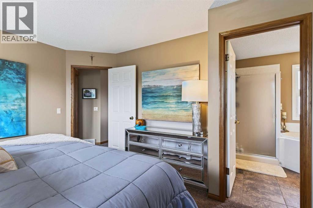 30 Somerset Court Sw, Calgary, Alberta  T2Y 3H4 - Photo 32 - A2339713