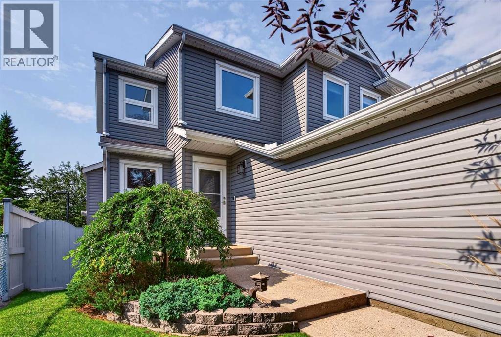 30 Somerset Court Sw, Calgary, Alberta  T2Y 3H4 - Photo 4 - A2339713