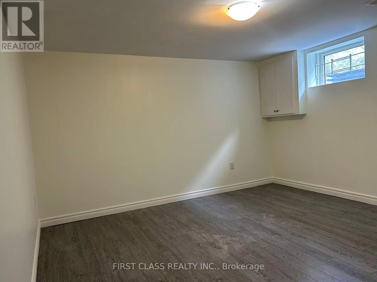 448 Elmwood Avenue, Richmond Hill, Ontario  L4C 1M4 - Photo 11 - N13712430