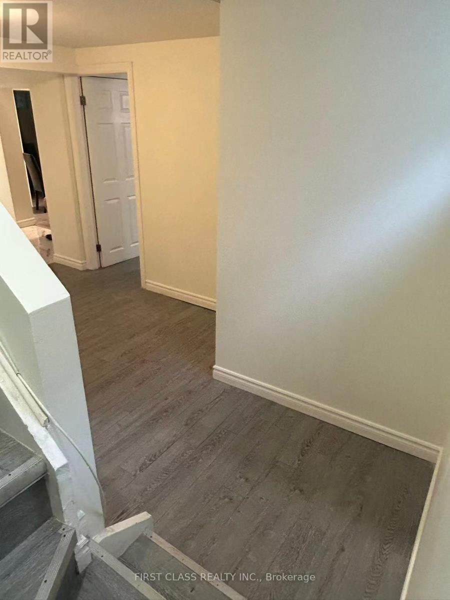 448 Elmwood Avenue, Richmond Hill, Ontario  L4C 1M4 - Photo 18 - N13712430