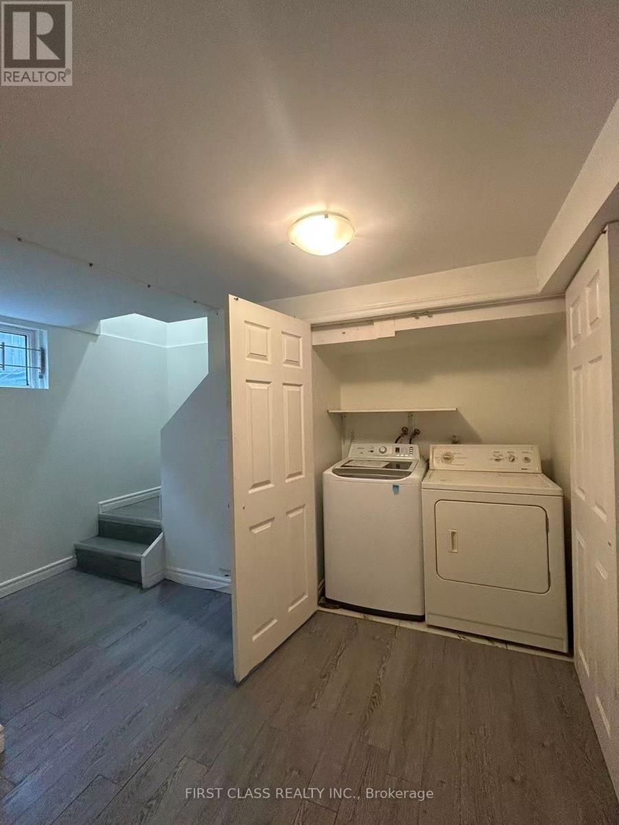 448 Elmwood Avenue, Richmond Hill, Ontario  L4C 1M4 - Photo 21 - N13712430
