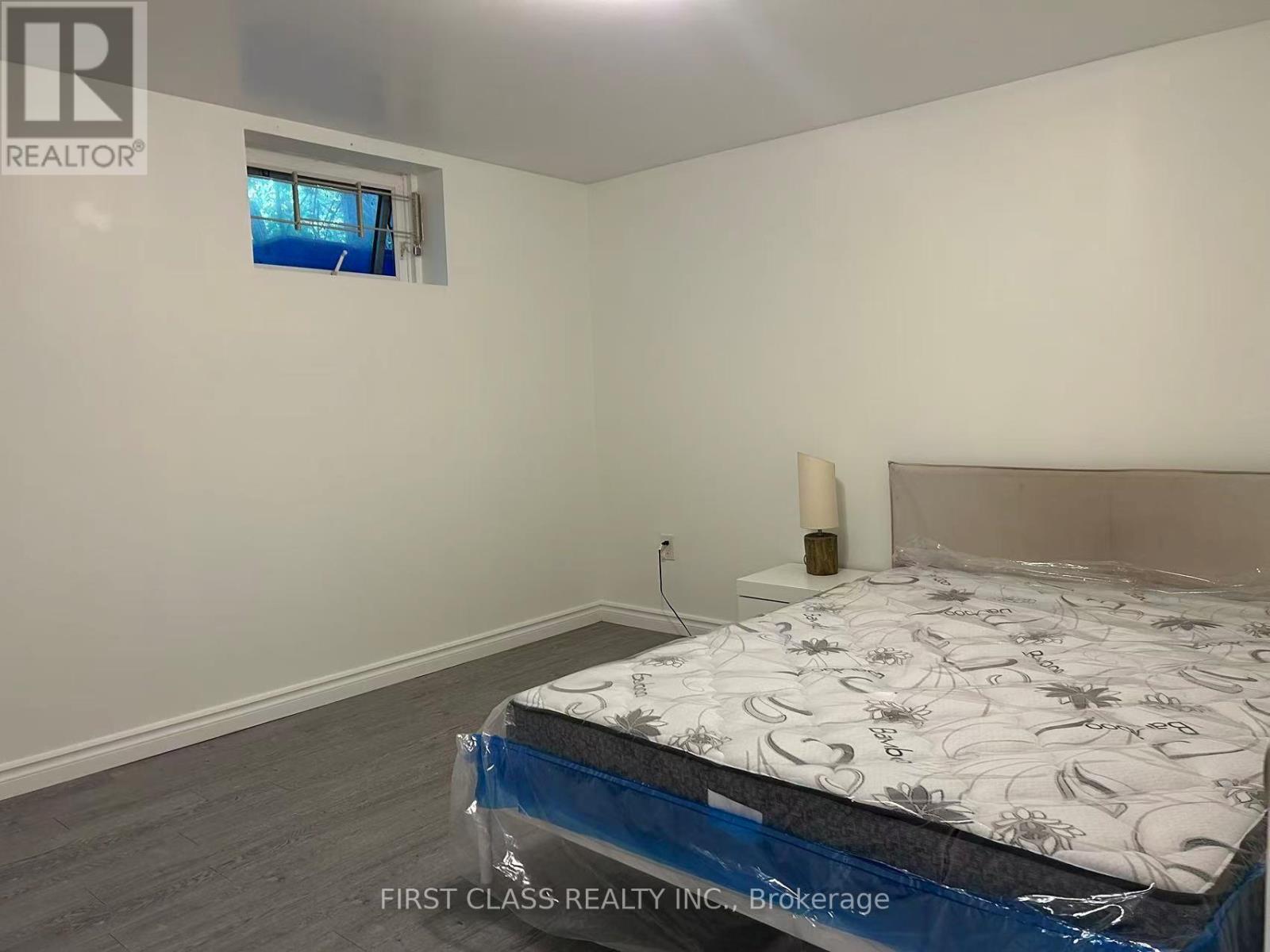 448 Elmwood Avenue, Richmond Hill, Ontario  L4C 1M4 - Photo 9 - N13712430