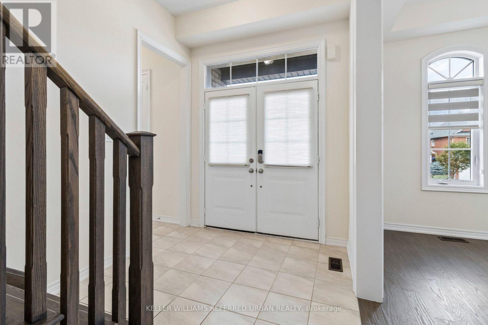 54 Leary Crescent, Richmond Hill, Ontario  L4S 0G7 - Photo 5 - N13712436