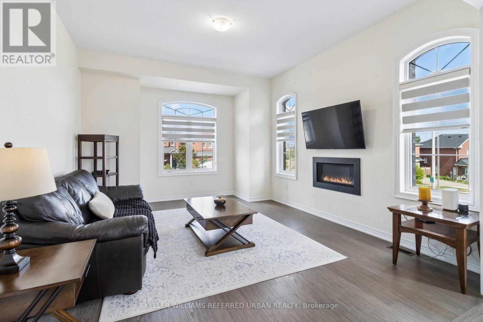 54 Leary Crescent, Richmond Hill, Ontario  L4S 0G7 - Photo 8 - N13712436