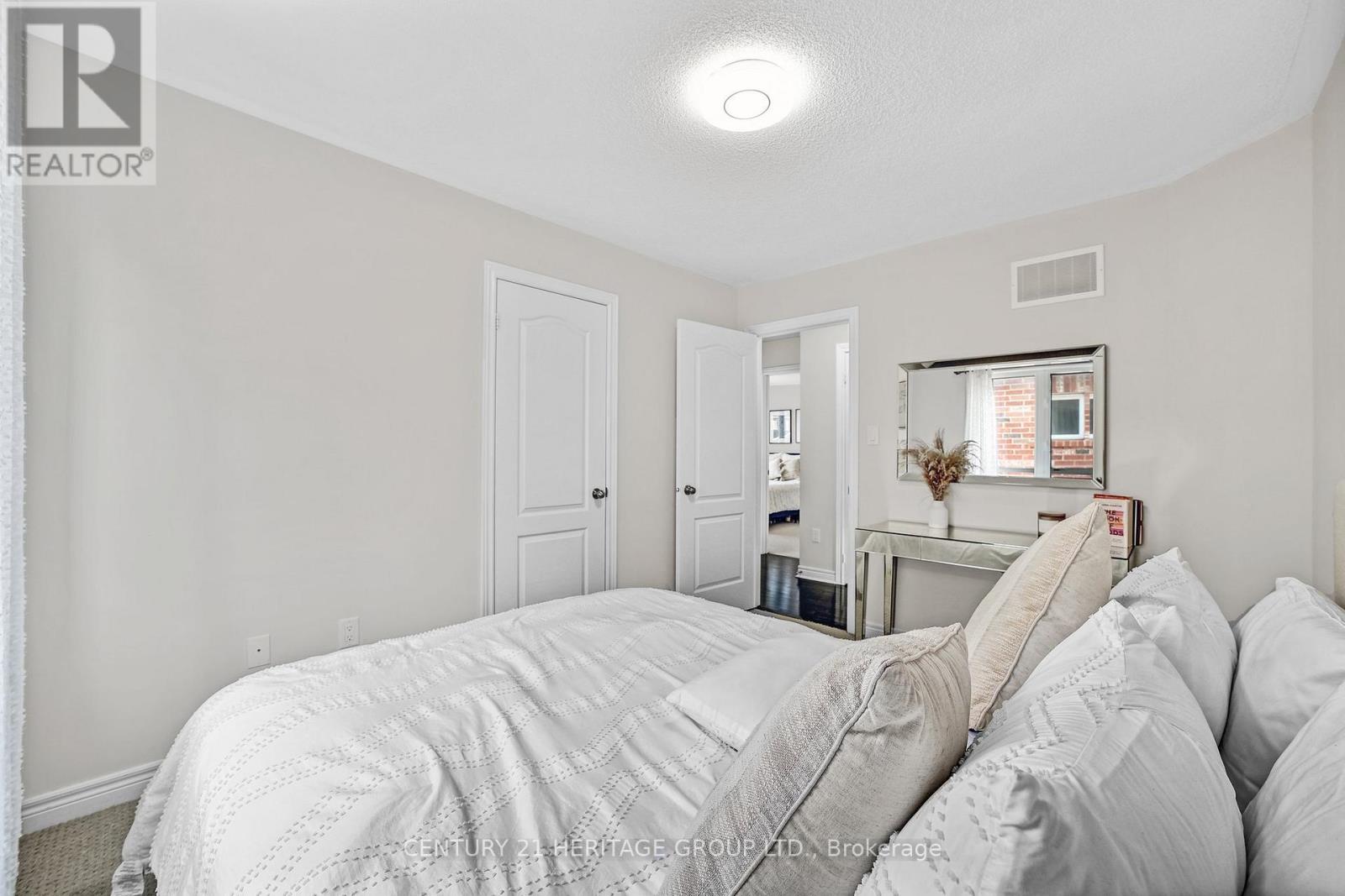 32 Amberwing Landing, Bradford West Gwillimbury, Ontario  L3Z 0H9 - Photo 25 - N13618238