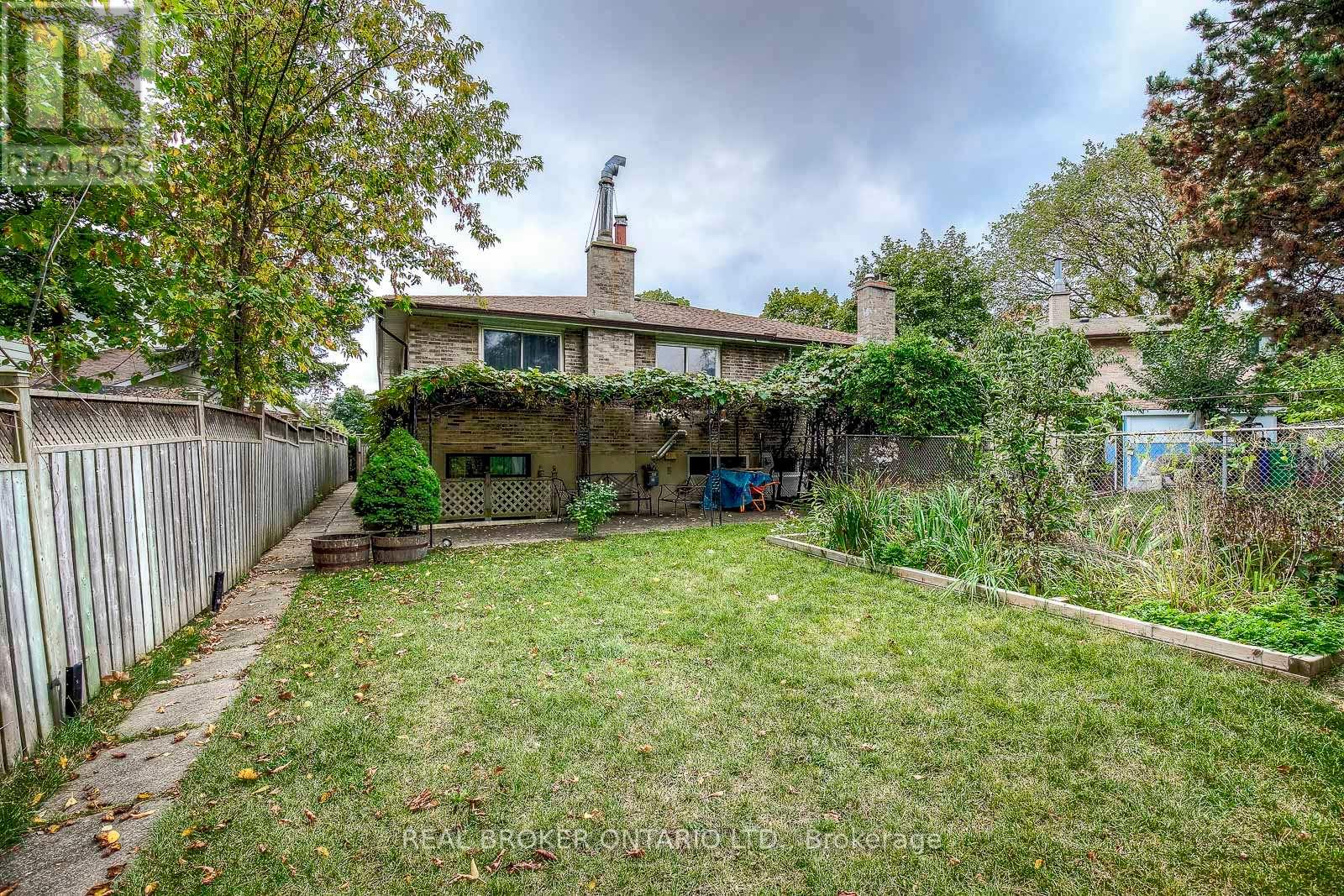 Bsmt - 43 Hammond Road, Mississauga, Ontario  L5M 2A1 - Photo 10 - W13712460