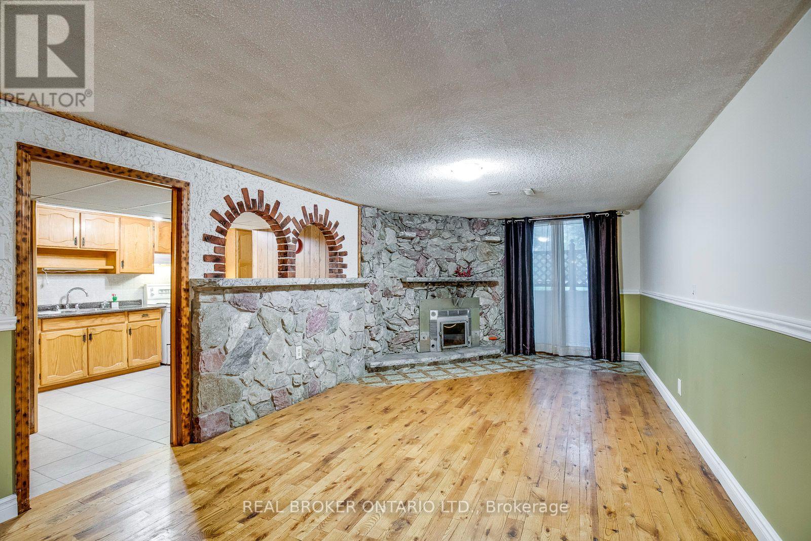 Bsmt - 43 Hammond Road, Mississauga, Ontario  L5M 2A1 - Photo 3 - W13712460