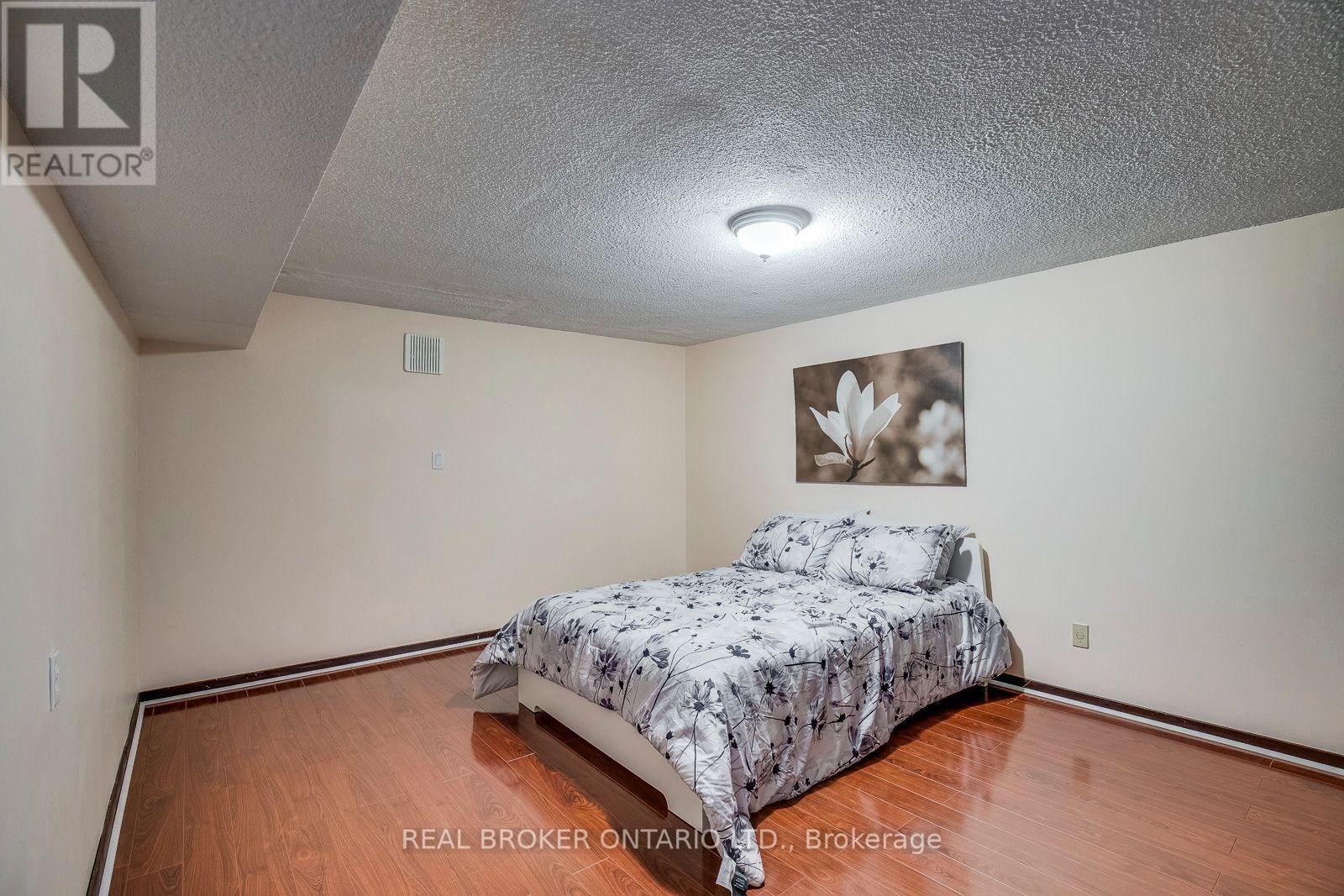 Bsmt - 43 Hammond Road, Mississauga, Ontario  L5M 2A1 - Photo 5 - W13712460