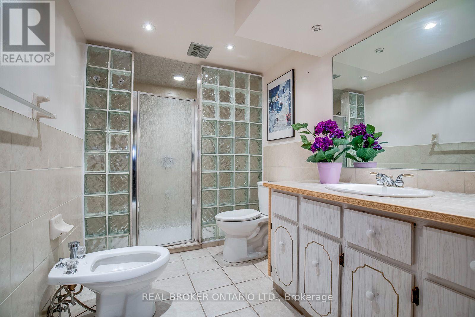 Bsmt - 43 Hammond Road, Mississauga, Ontario  L5M 2A1 - Photo 6 - W13712460