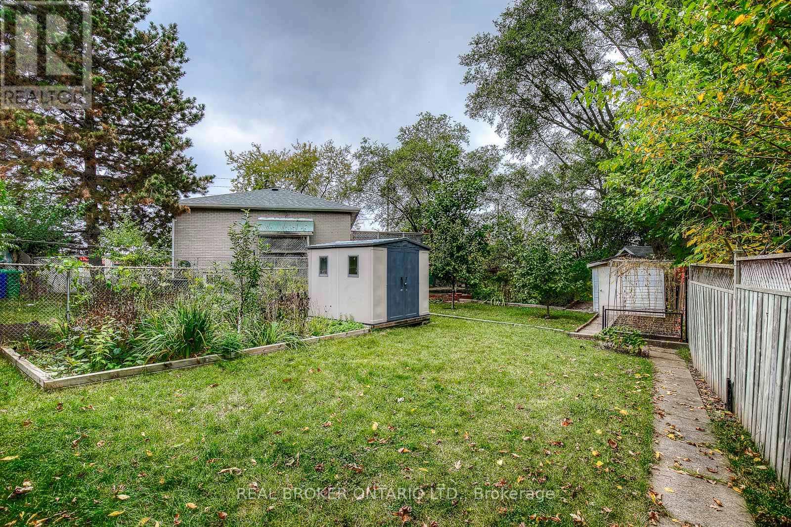 Bsmt - 43 Hammond Road, Mississauga, Ontario  L5M 2A1 - Photo 8 - W13712460