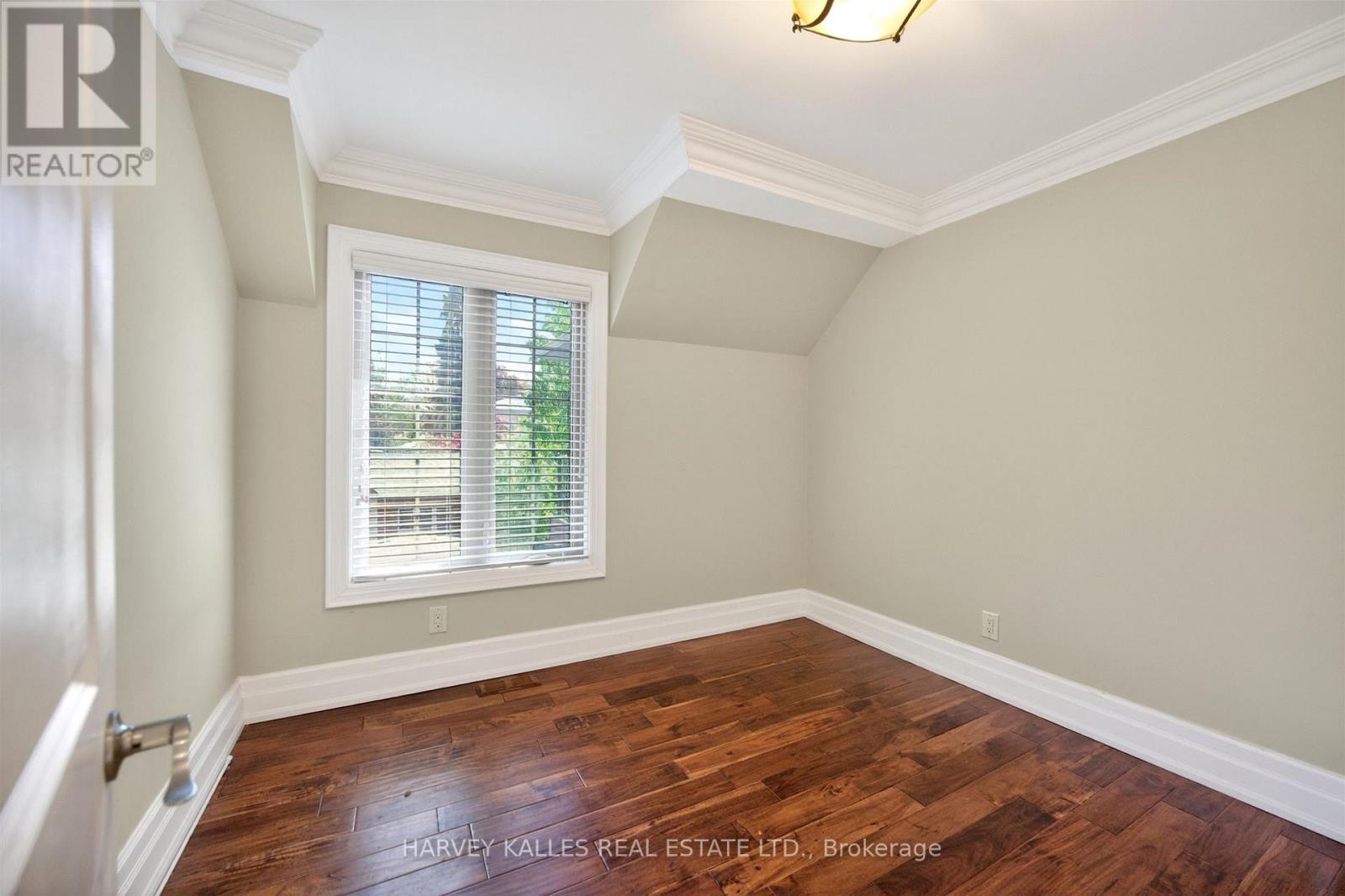 17 Lockheed Boulevard, Toronto, Ontario  M9P 2H5 - Photo 24 - W13712462
