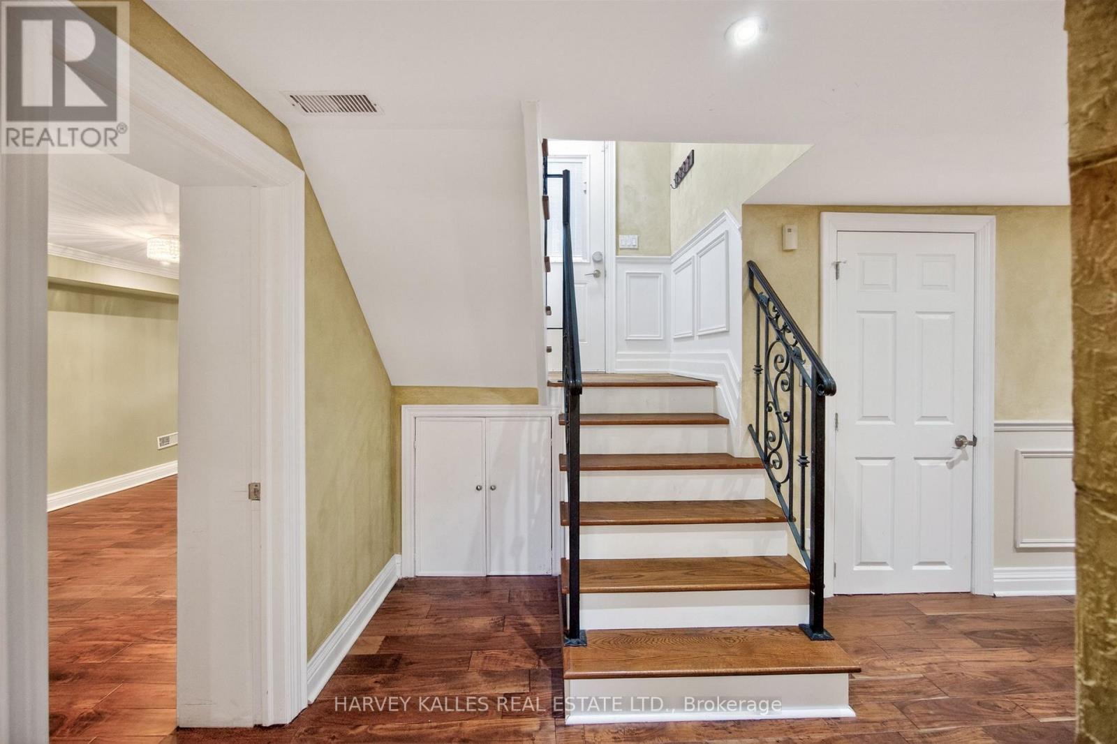17 Lockheed Boulevard, Toronto, Ontario  M9P 2H5 - Photo 30 - W13712462