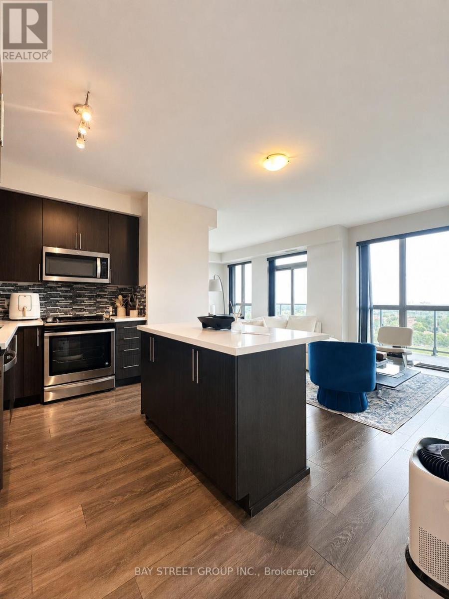 1504 - 4655 Glen Erin Drive, Mississauga, Ontario  L5M 0Z1 - Photo 3 - W13712466