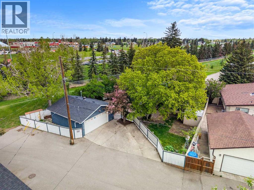 235 Lake Rosen Crescent SE, Calgary, Alberta T2J 3L9 - Photo 47 - A2306126