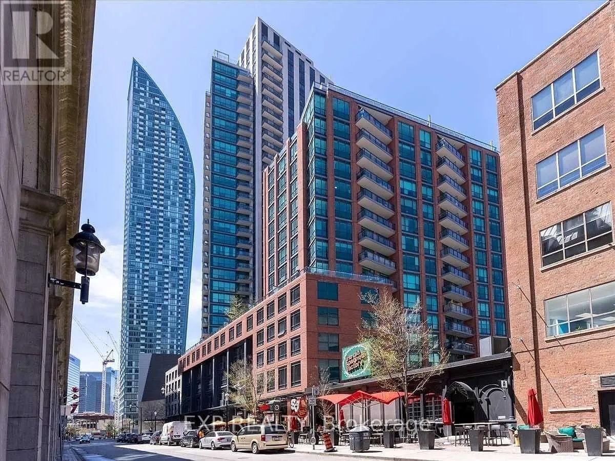 702 - 38 THE ESPLANADE, Toronto, Ontario