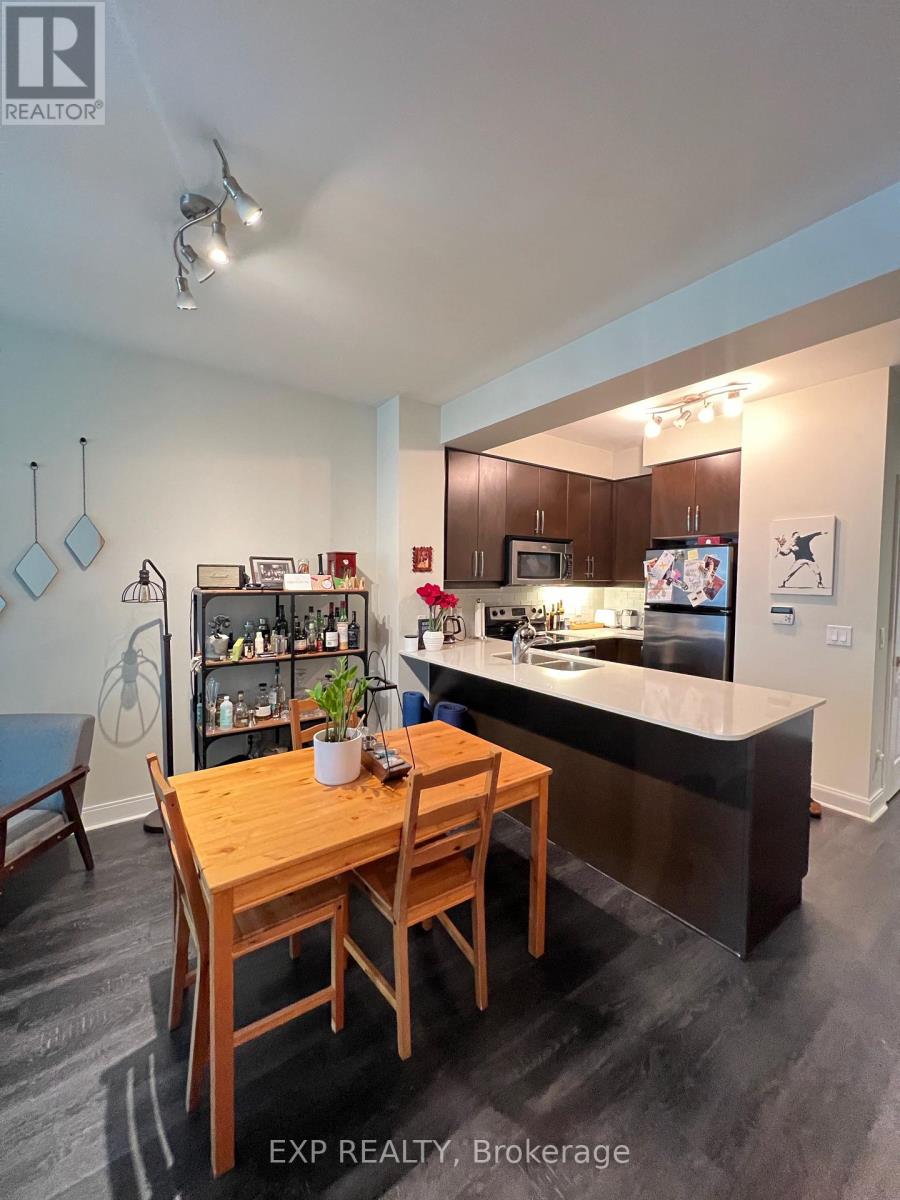 702 - 38 The Esplanade, Toronto, Ontario  M5E 1A5 - Photo 6 - C13712468