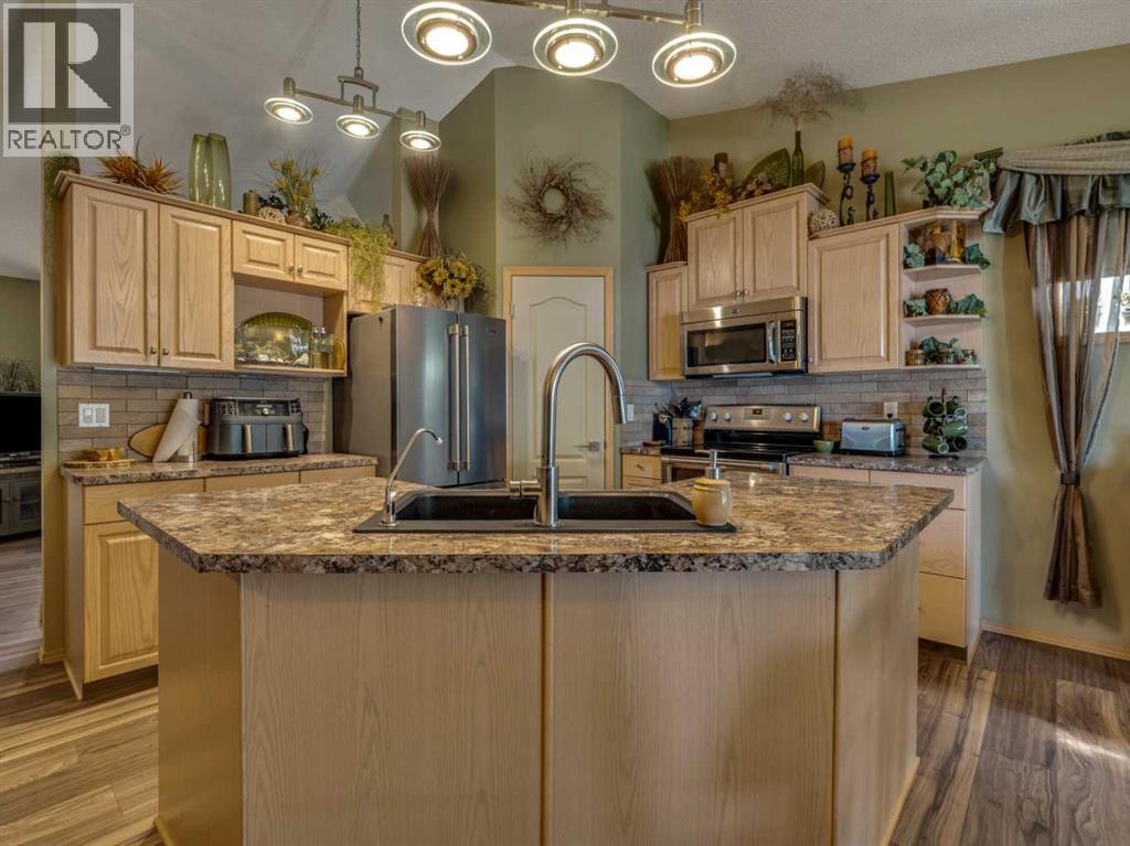 66 Heritage Road W, Lethbridge, Alberta T1K 6T8 - Photo 15 - A2339435