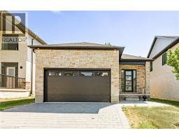 7966 FALLON Drive Unit# 18, Lucan Biddulph, Ontario