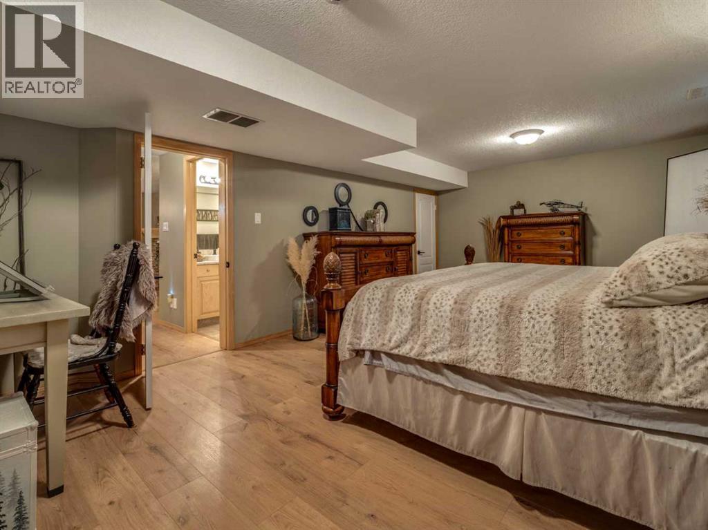 66 Heritage Road W, Lethbridge, Alberta T1K 6T8 - Photo 41 - A2339435