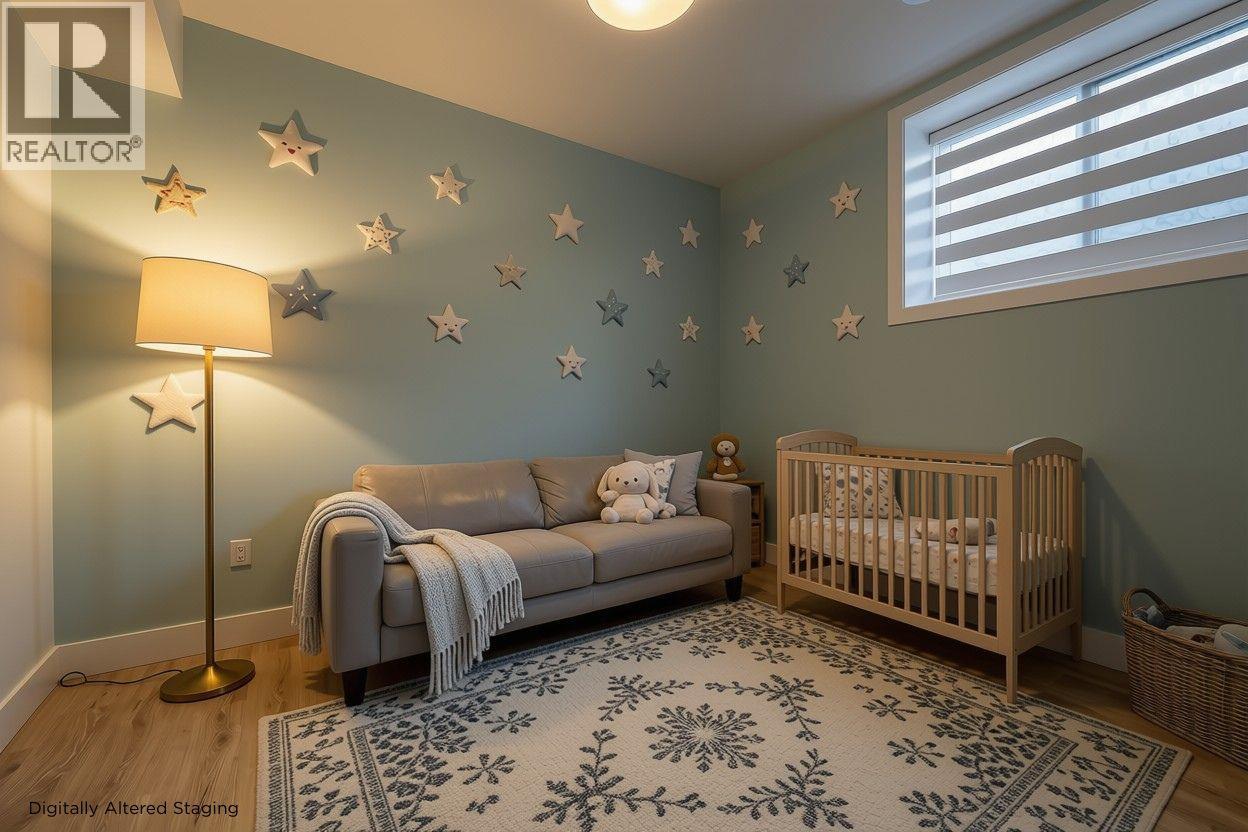 693 Balsam Road, Kelowna, British Columbia  V1W 1C1 - Photo 47 - 10393848