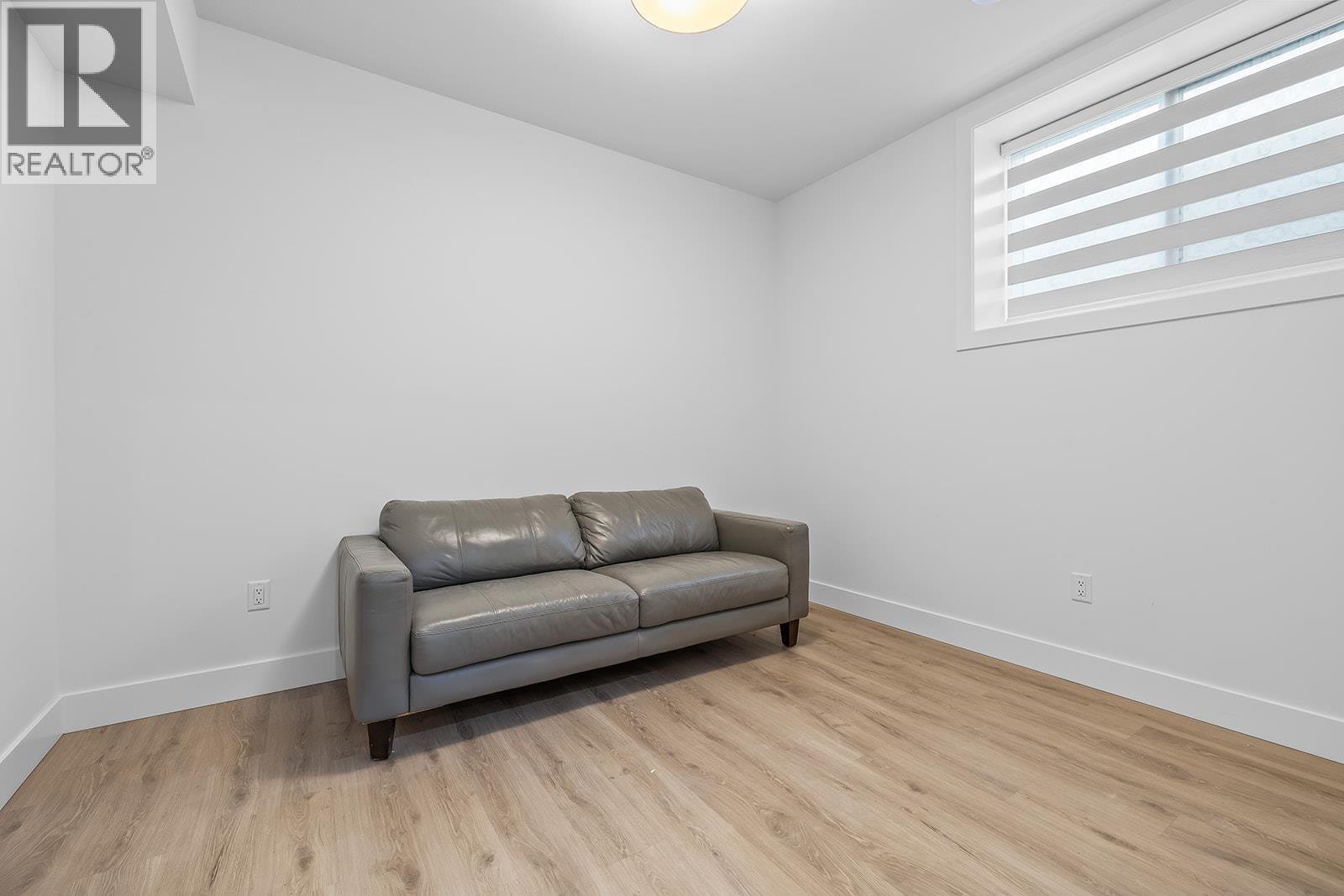 693 Balsam Road, Kelowna, British Columbia  V1W 1C1 - Photo 48 - 10393848