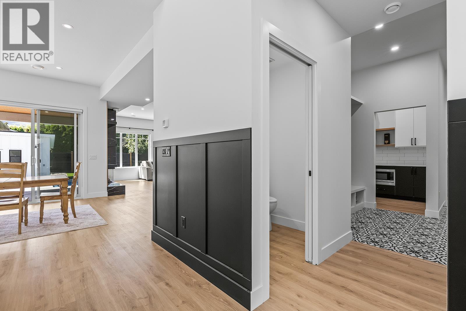 693 Balsam Road, Kelowna, British Columbia  V1W 1C1 - Photo 76 - 10393848