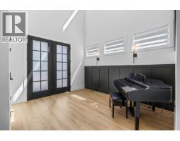 693 Balsam Road, Kelowna, British Columbia  V1W 1C1 - Photo 75 - 10393848
