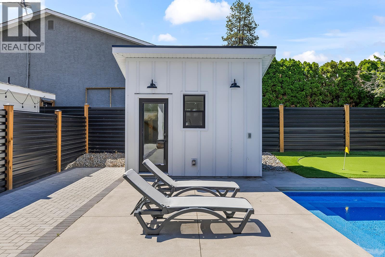 693 Balsam Road, Kelowna, British Columbia  V1W 1C1 - Photo 73 - 10393848