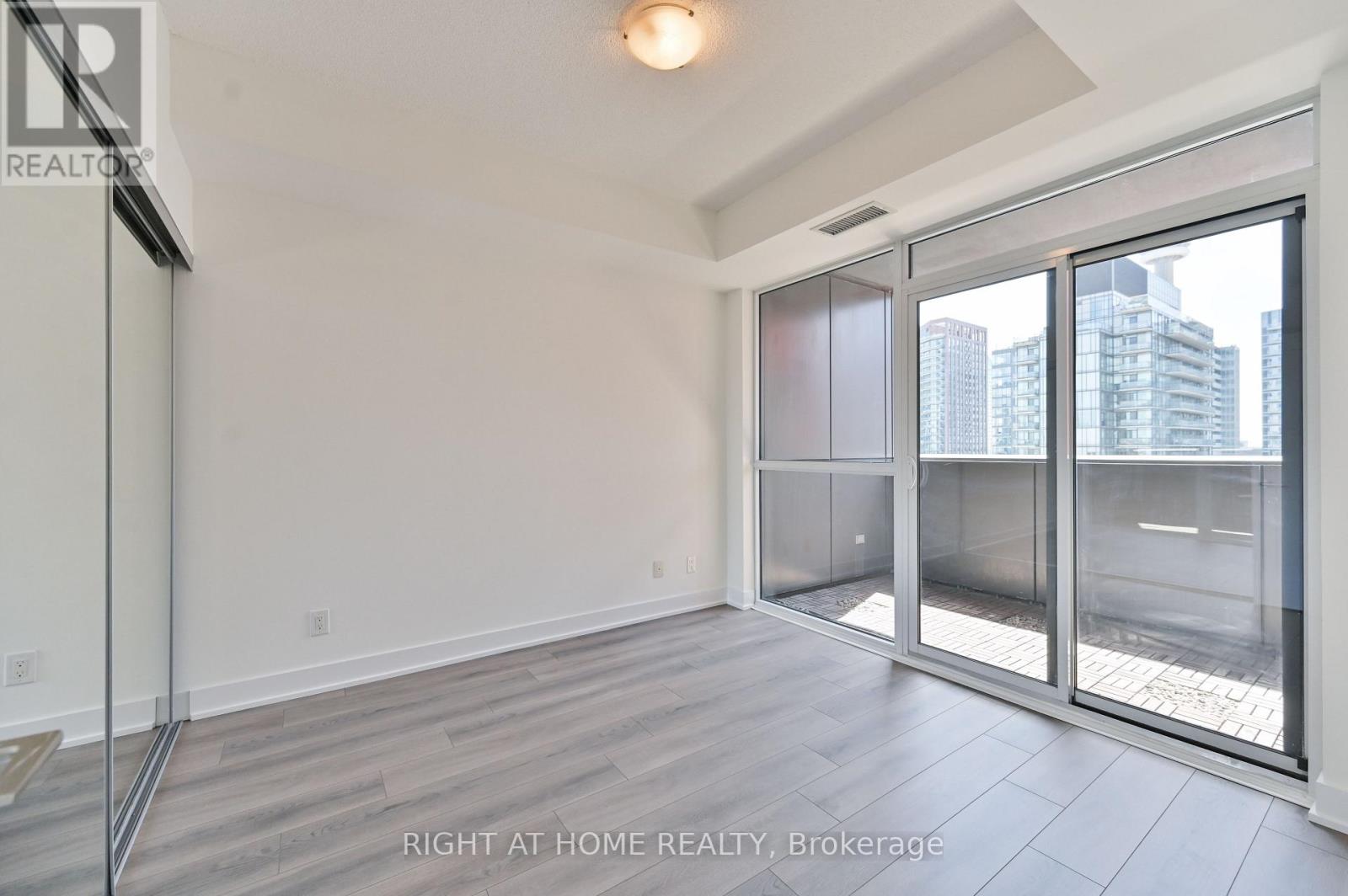 3506 - 318 Richmond Street W, Toronto, Ontario  M5V 0B4 - Photo 8 - C13712472