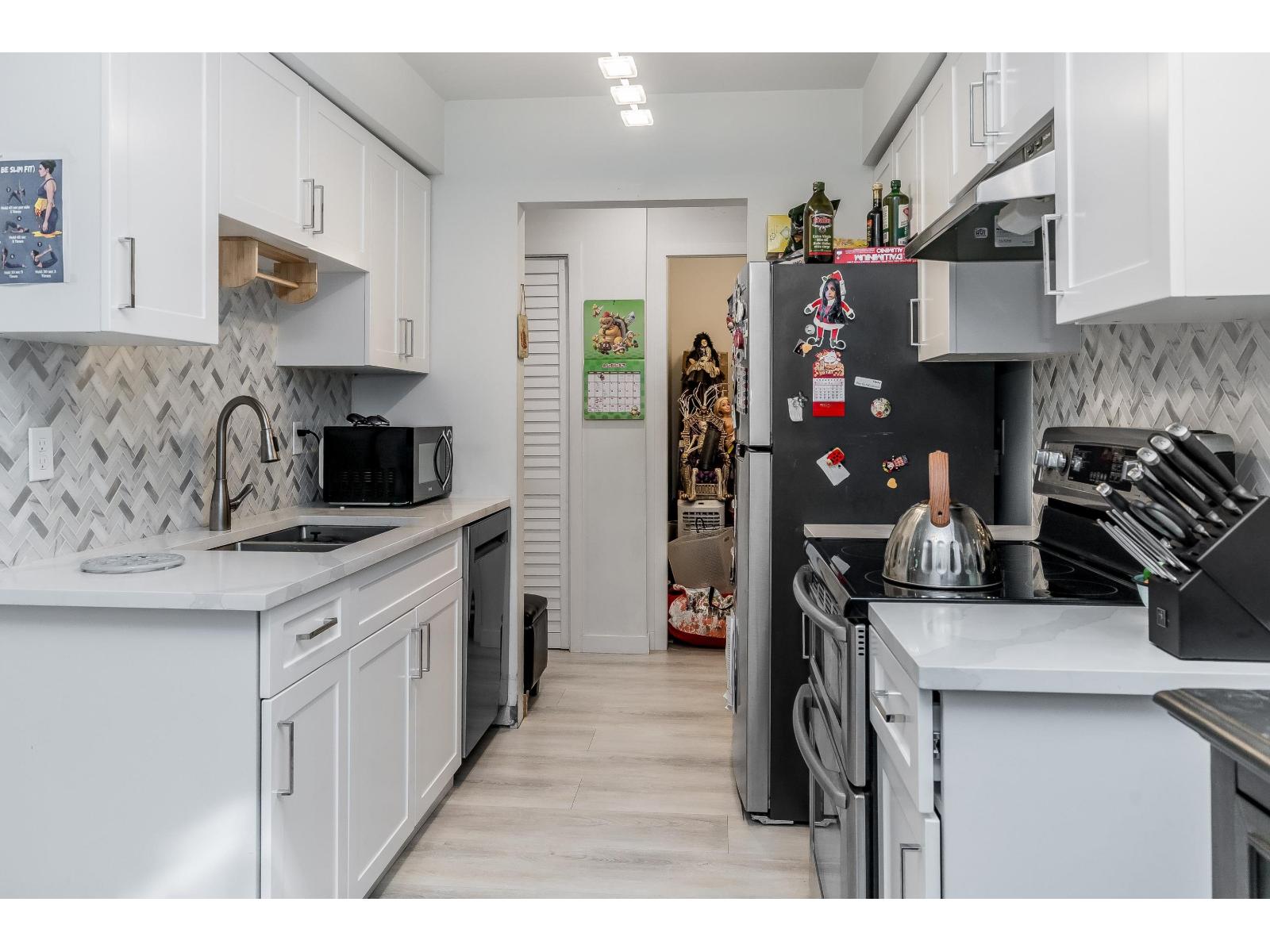 307 15268 100 Avenue, Surrey, British Columbia  V3R 7V1 - Photo 5 - R3158929