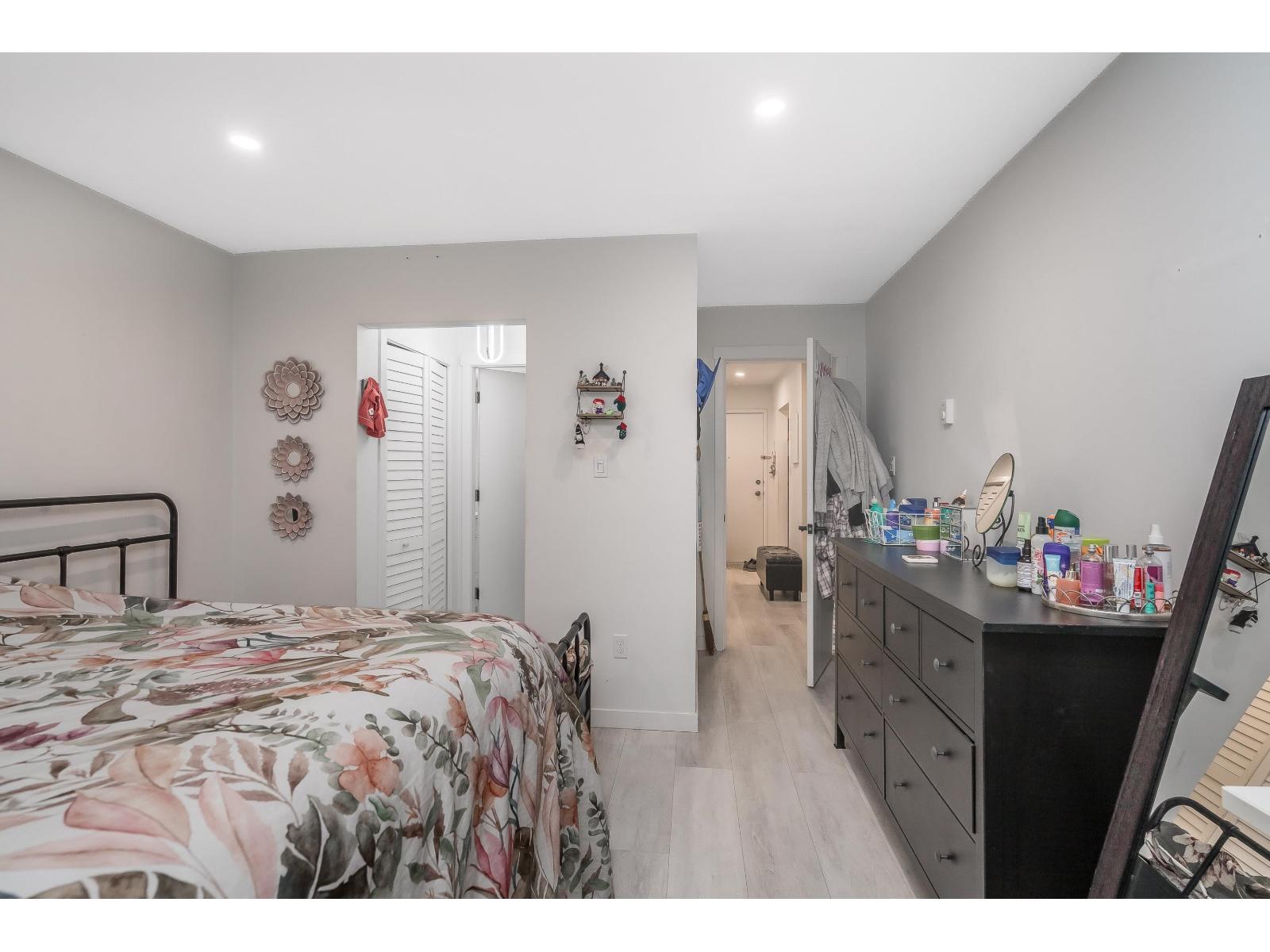 307 15268 100 Avenue, Surrey, British Columbia  V3R 7V1 - Photo 14 - R3158929