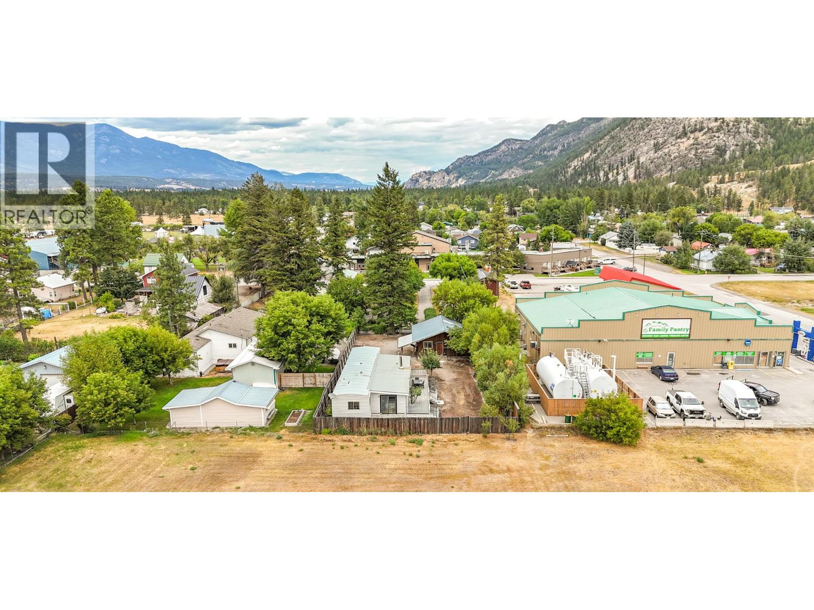 4956 Burns Avenue, Canal Flats, British Columbia V0B 1B0 - Photo 33 - 10397665