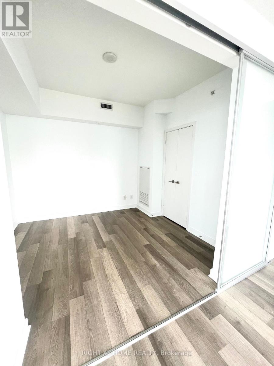 3904 - 290 Adelaide Street W, Toronto, Ontario  M5V 1P6 - Photo 10 - C13712512