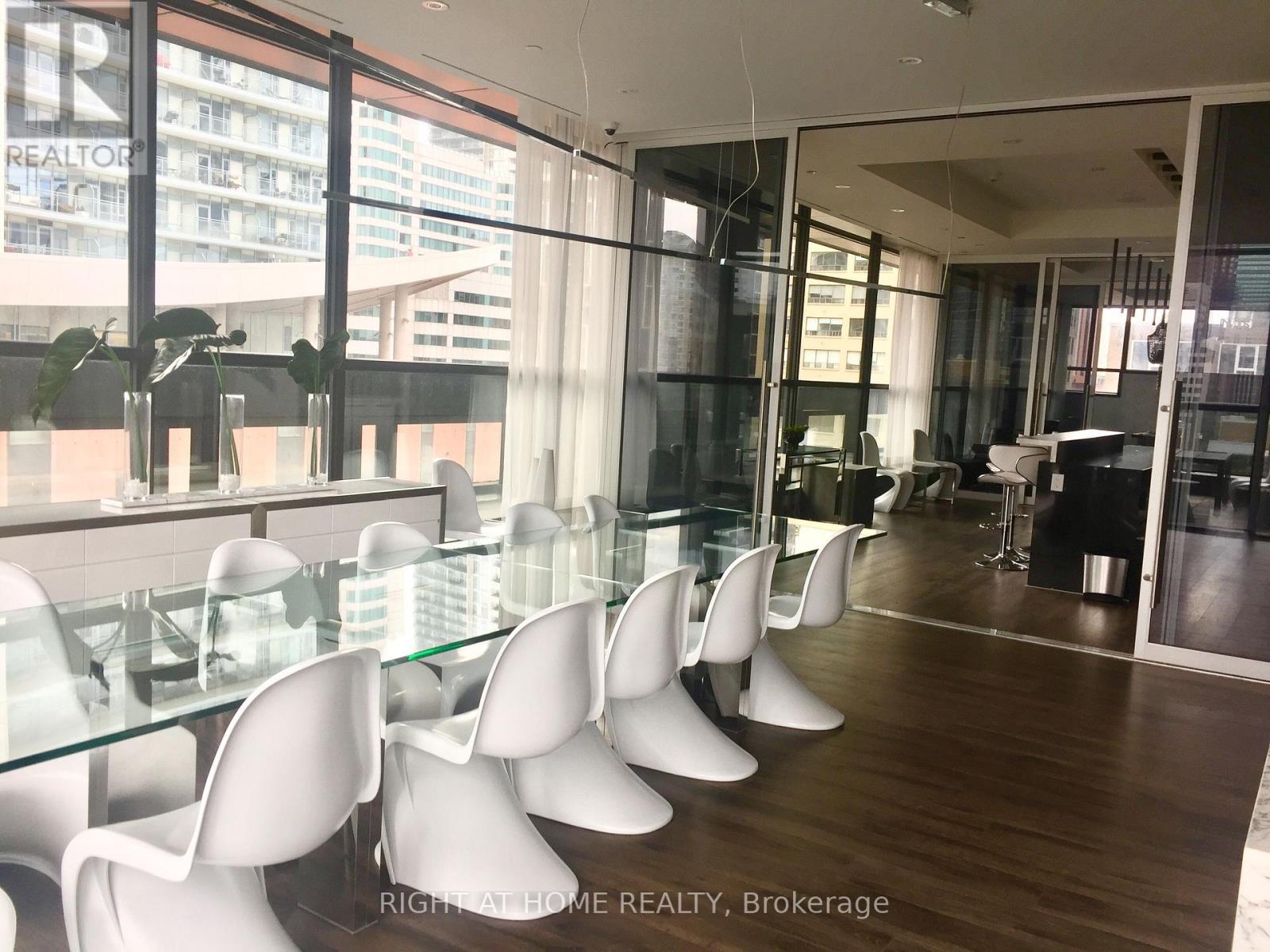 3904 - 290 Adelaide Street W, Toronto, Ontario  M5V 1P6 - Photo 20 - C13712512
