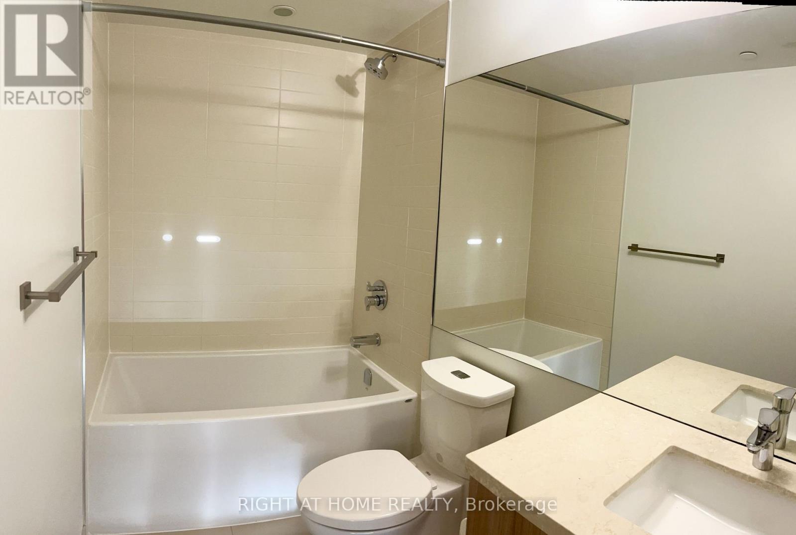 3904 - 290 Adelaide Street W, Toronto, Ontario  M5V 1P6 - Photo 27 - C13712512
