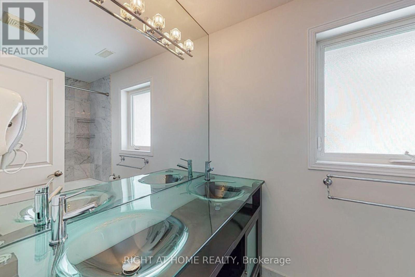 183 Cameron Avenue, Toronto, Ontario  M2N 1E6 - Photo 15 - C13712526