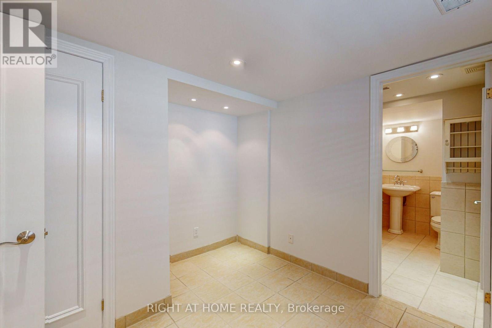 183 Cameron Avenue, Toronto, Ontario  M2N 1E6 - Photo 24 - C13712526