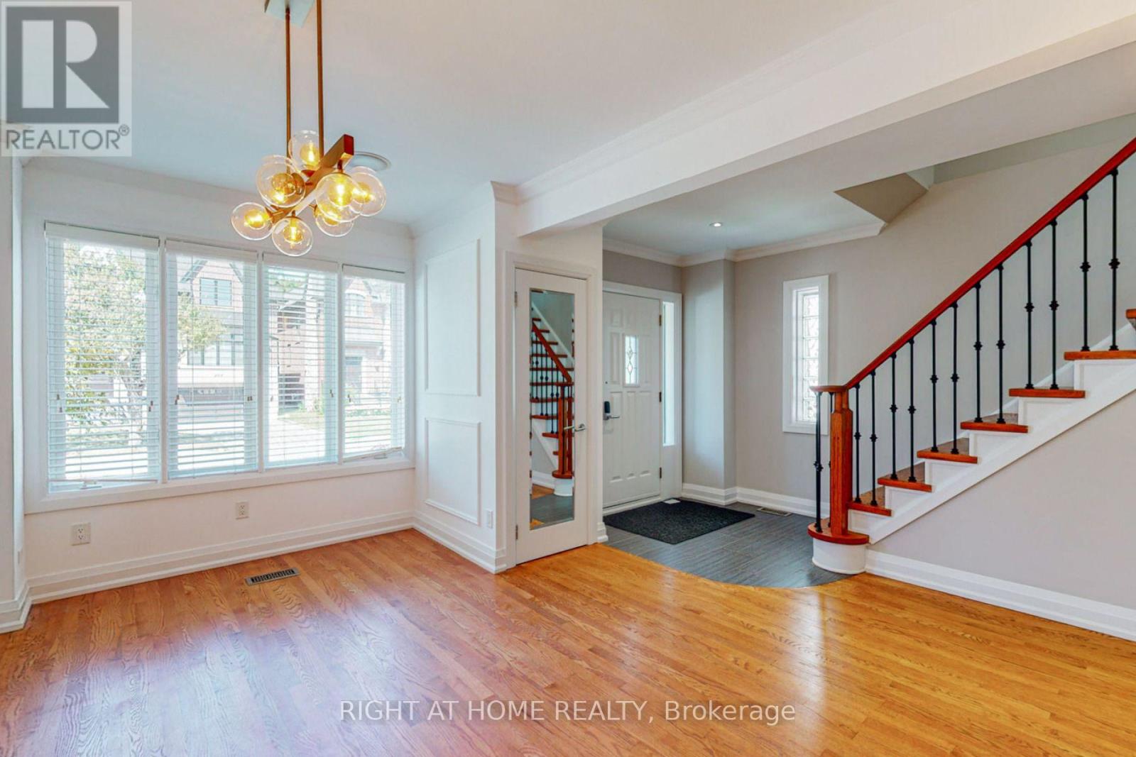 183 Cameron Avenue, Toronto, Ontario  M2N 1E6 - Photo 3 - C13712526