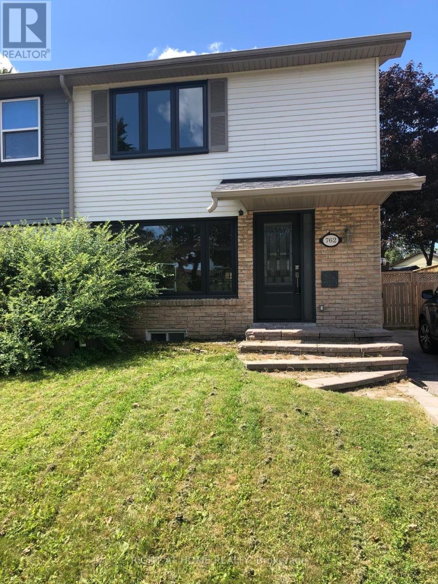 762 HILLCROFT STREET, Oshawa, Ontario