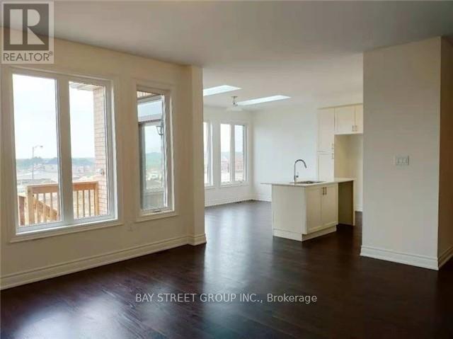 32 Holland Vista Street, East Gwillimbury, Ontario  L9N 0T2 - Photo 2 - N13712510