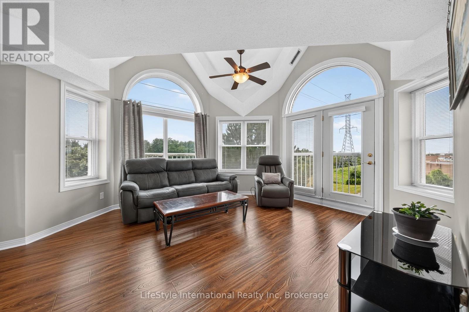 307 - 208 SILVERCREEK PARKWAY N, Guelph, Ontario