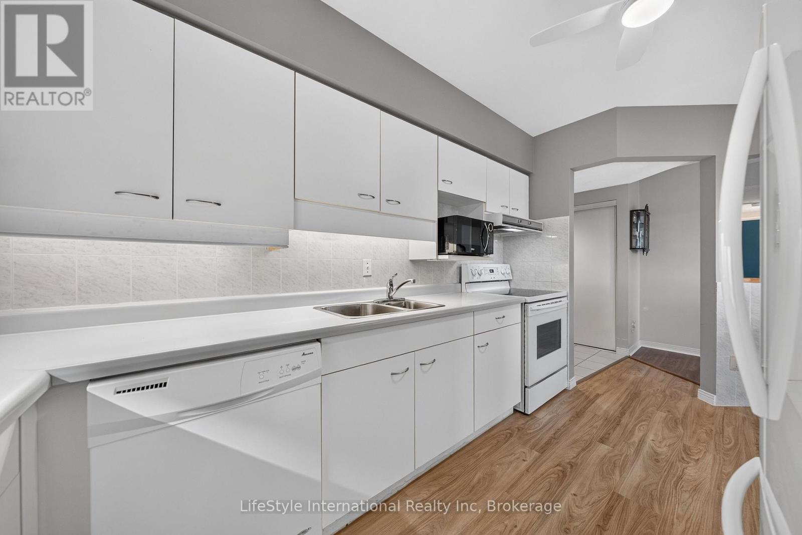 307 - 208 Silvercreek Parkway N, Guelph, Ontario  N1H 8H2 - Photo 10 - X13712530