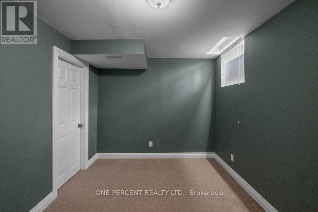 4645 Drever Road, Burlington, Ontario  L7M 0E2 - Photo 39 - W13712502