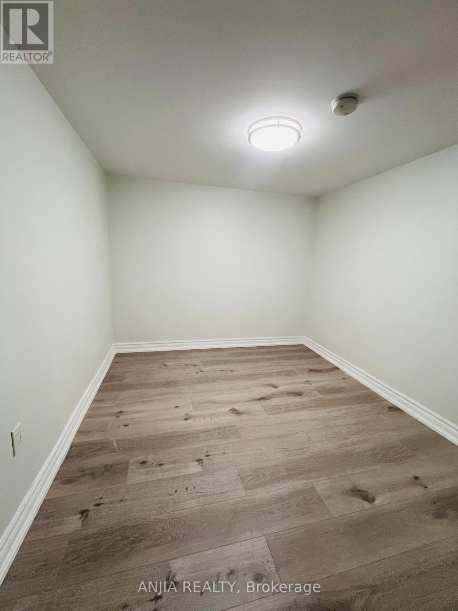 77 Nash Drive, Toronto, Ontario  M3M 2L6 - Photo 18 - W13712514