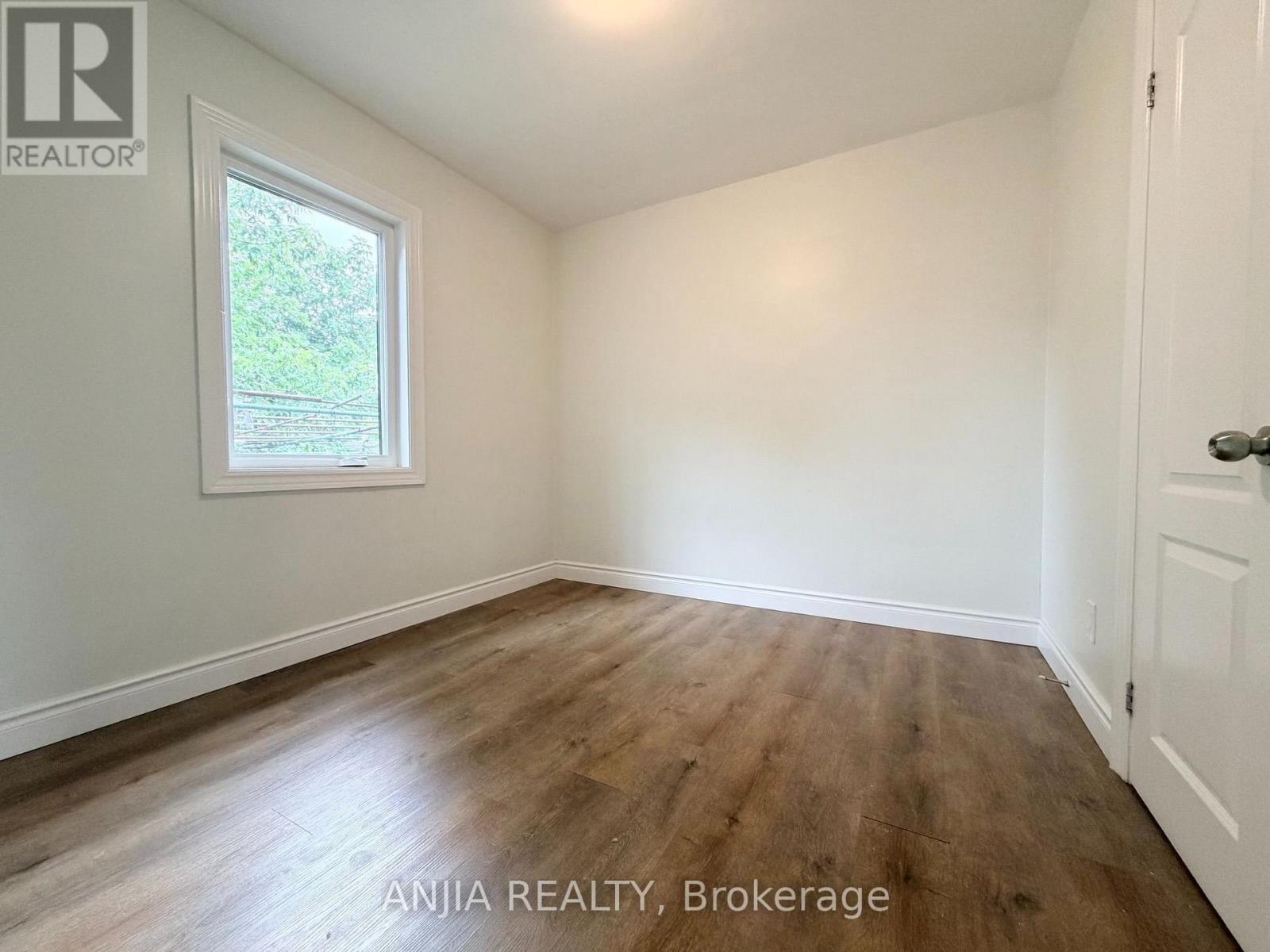 77 Nash Drive, Toronto, Ontario  M3M 2L6 - Photo 9 - W13712514