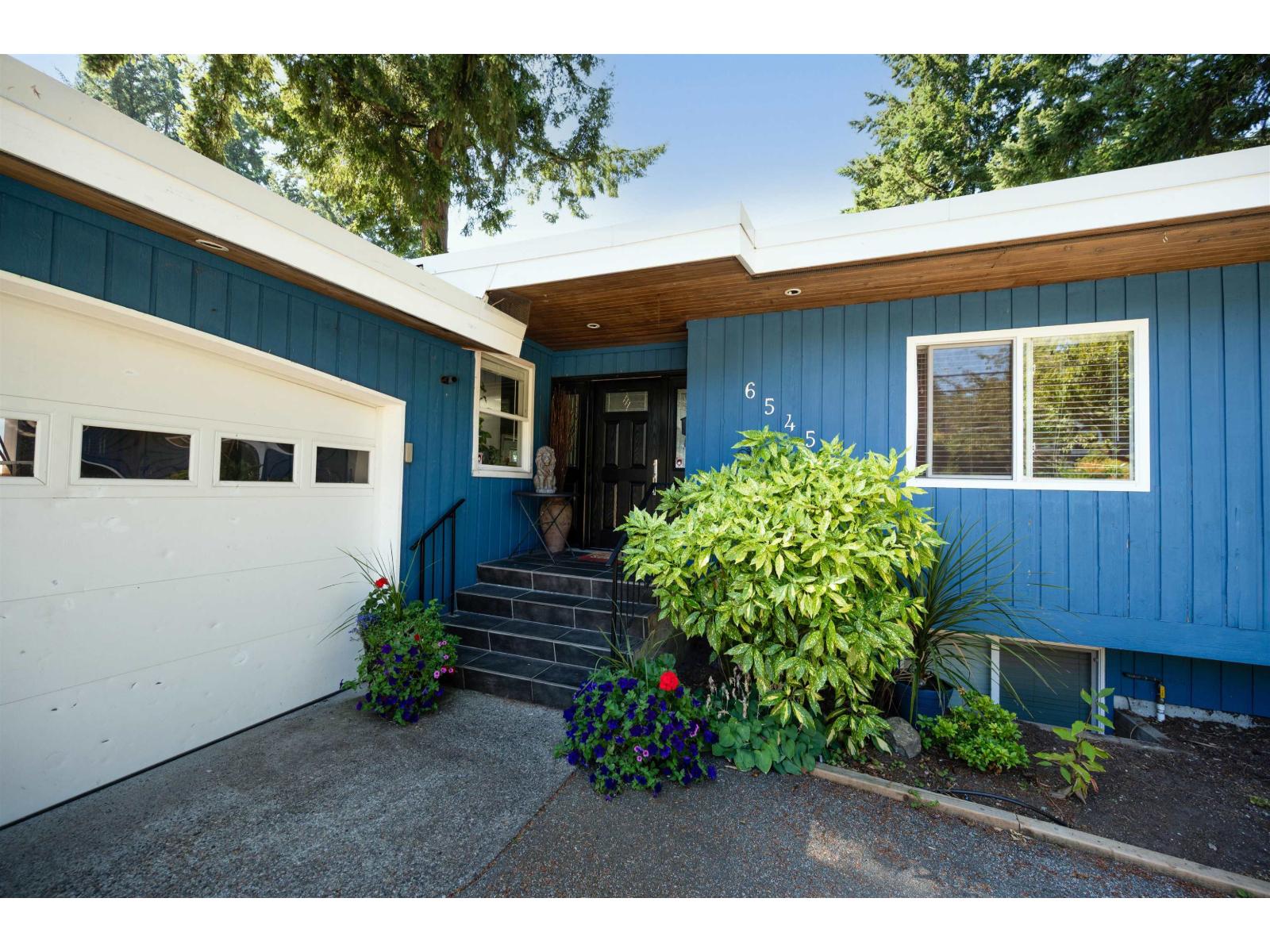 6545 Sunshine Drive, Delta, British Columbia  V4E 1P4 - Photo 3 - R3158580