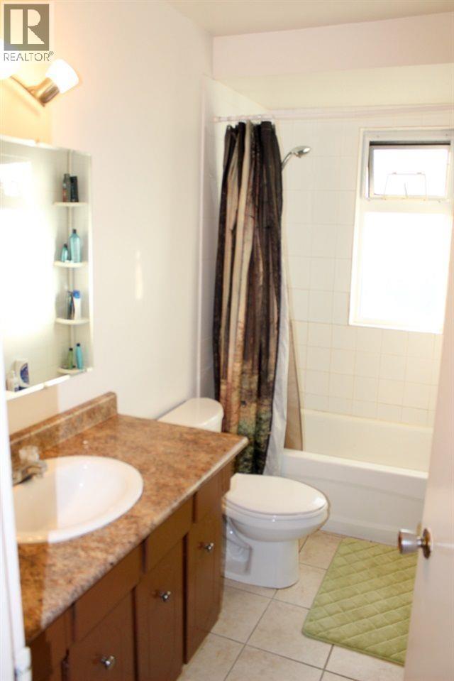6762 Kneale Place, Burnaby, British Columbia  V5B 2Z2 - Photo 13 - R3158889