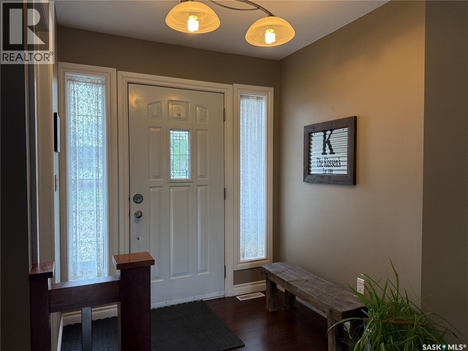 630 Saskatchewan Street, Central Butte, Saskatchewan  S0H 0T0 - Photo 4 - SK046535