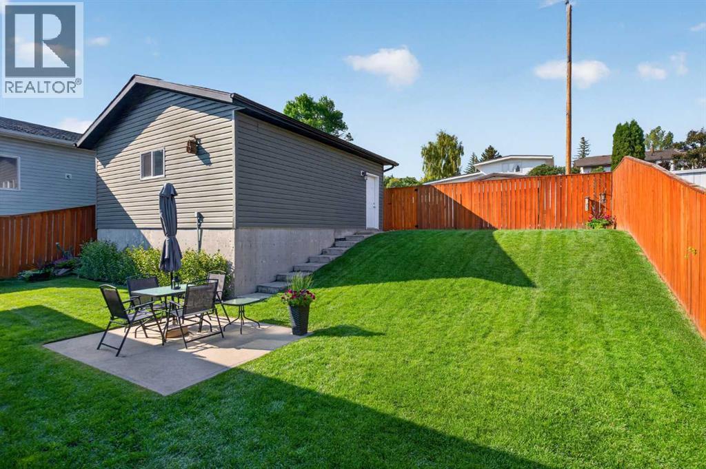 292 Silver Brook Way NW, Calgary, Alberta  T3B 3G8 - Photo 19 - A2339946